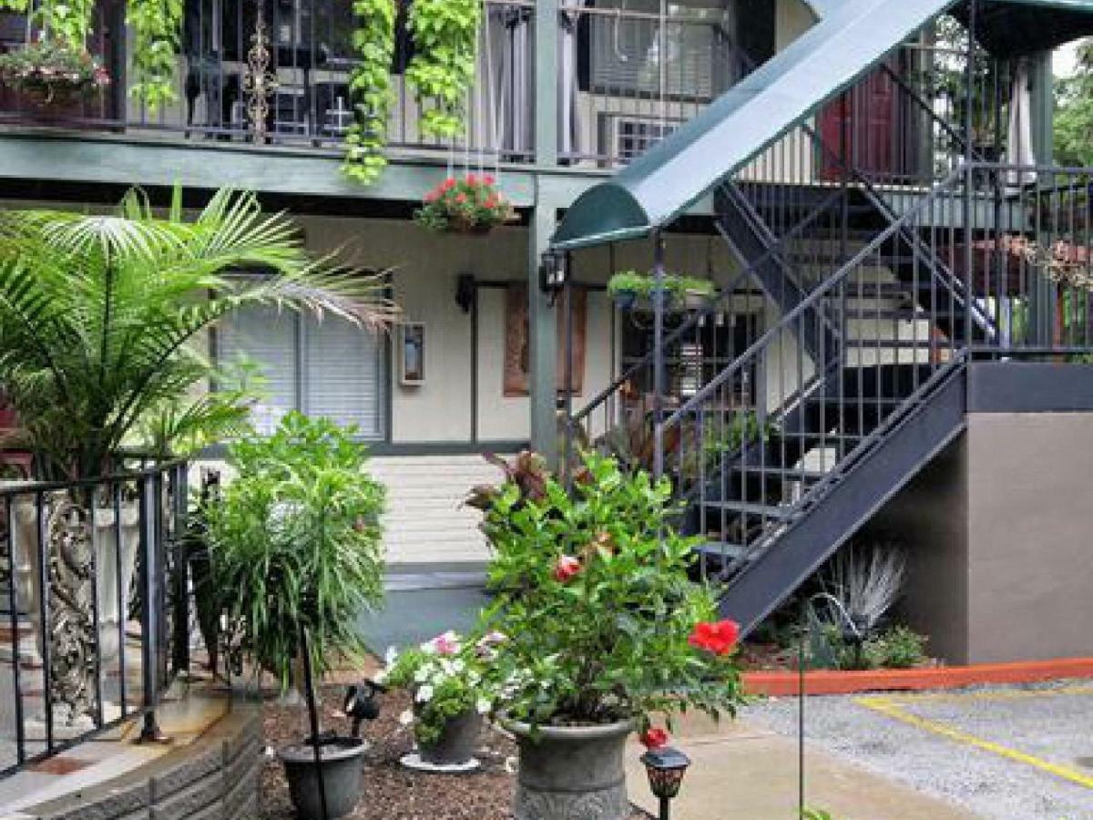 Tradewinds Lodging 尤里卡斯普林斯 外观 照片